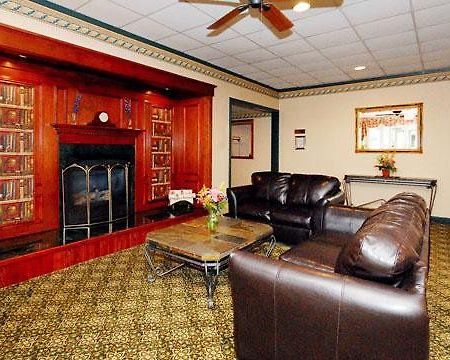 Econo Lodge Inn & Suites 오거스타 내부 사진